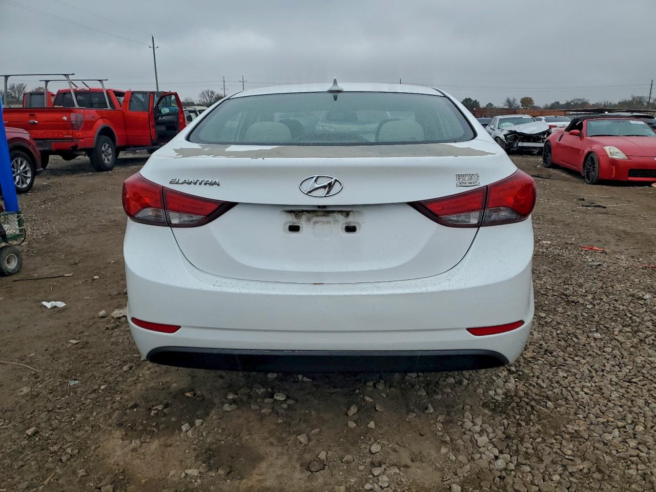 HYUNDAI ELANTRA 2016 — 7