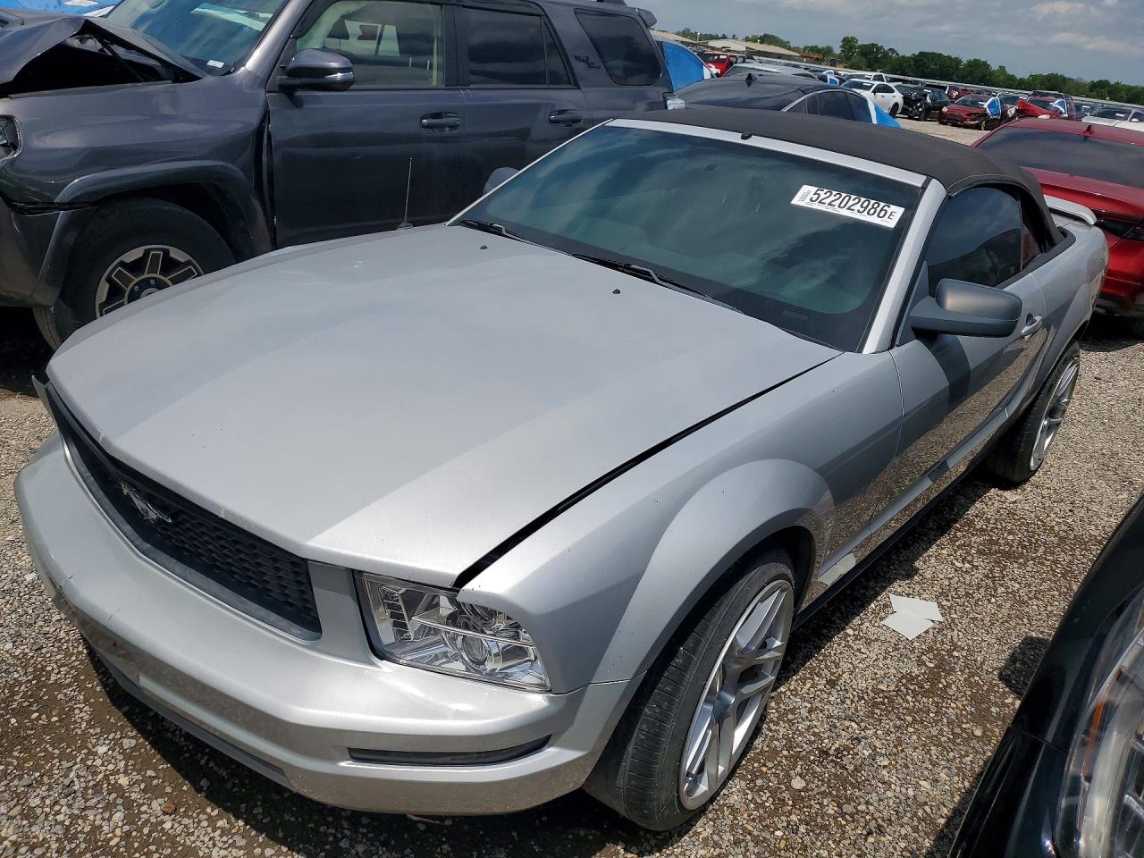 FORD MUSTANG 2006 — 2