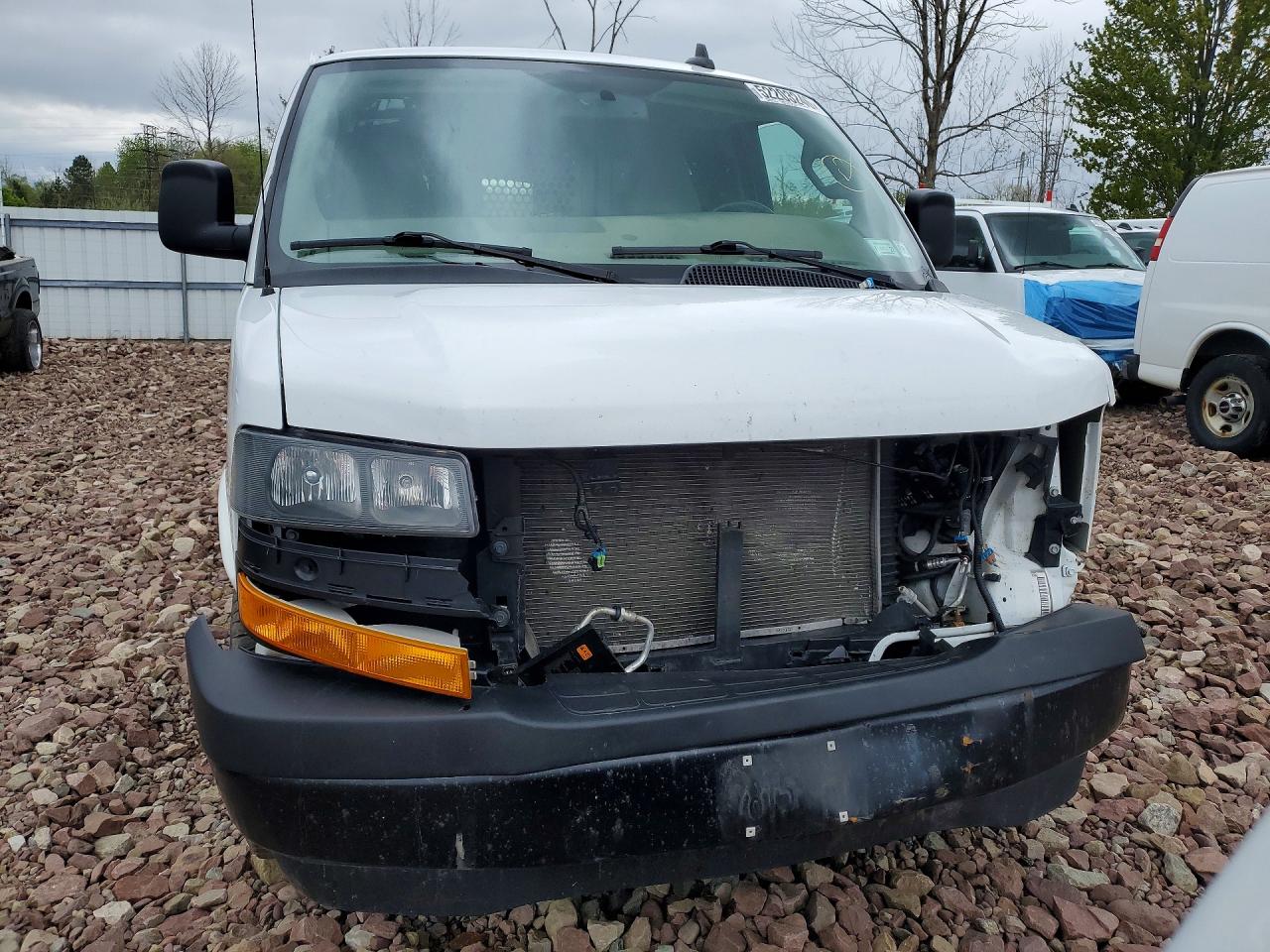 CHEVROLET EXPRESS G2500 2022 — 6