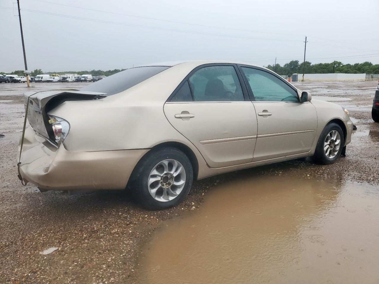TOYOTA CAMRY 2006 — 4