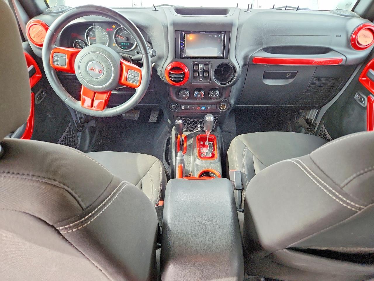 JEEP WRANGLER UNLIMITED 2018 — 9