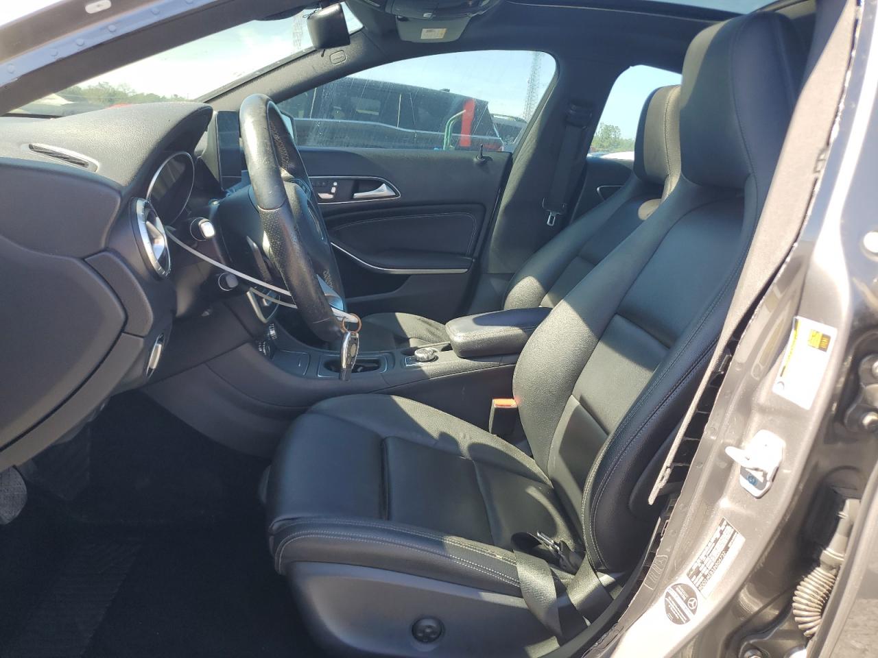 MERCEDES-BENZ CLA 2018 — 8