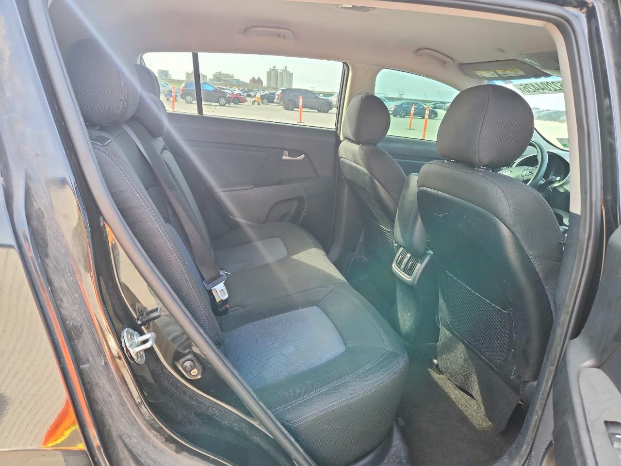 KIA SPORTAGE 2015 — 12