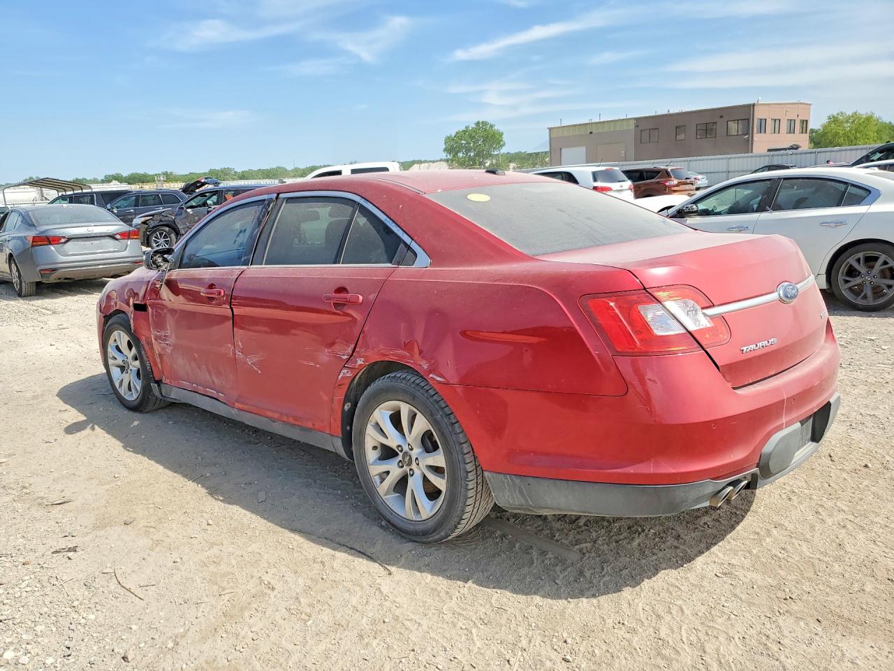 FORD TAURUS 2010 — 3