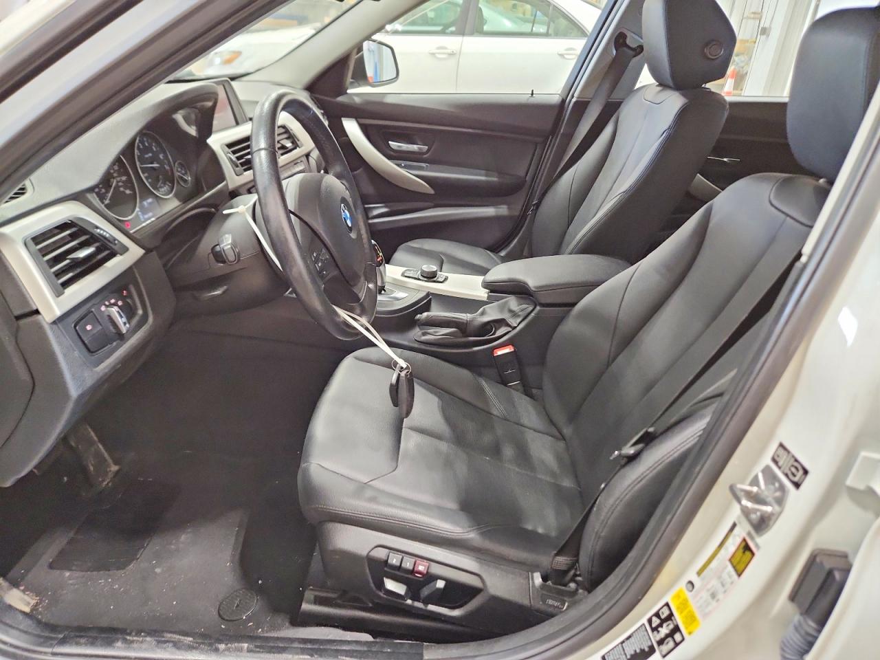 BMW 320 2015 — 8