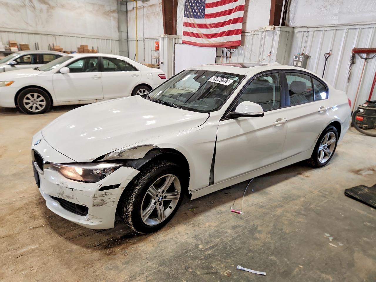 BMW 320 2015 — 2