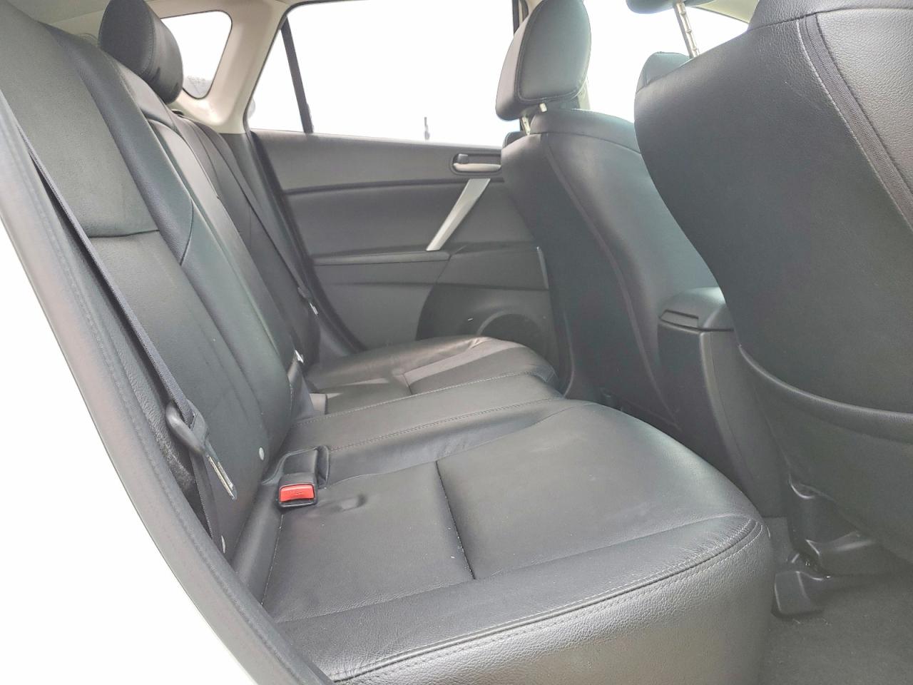 MAZDA 3 2013 — 12