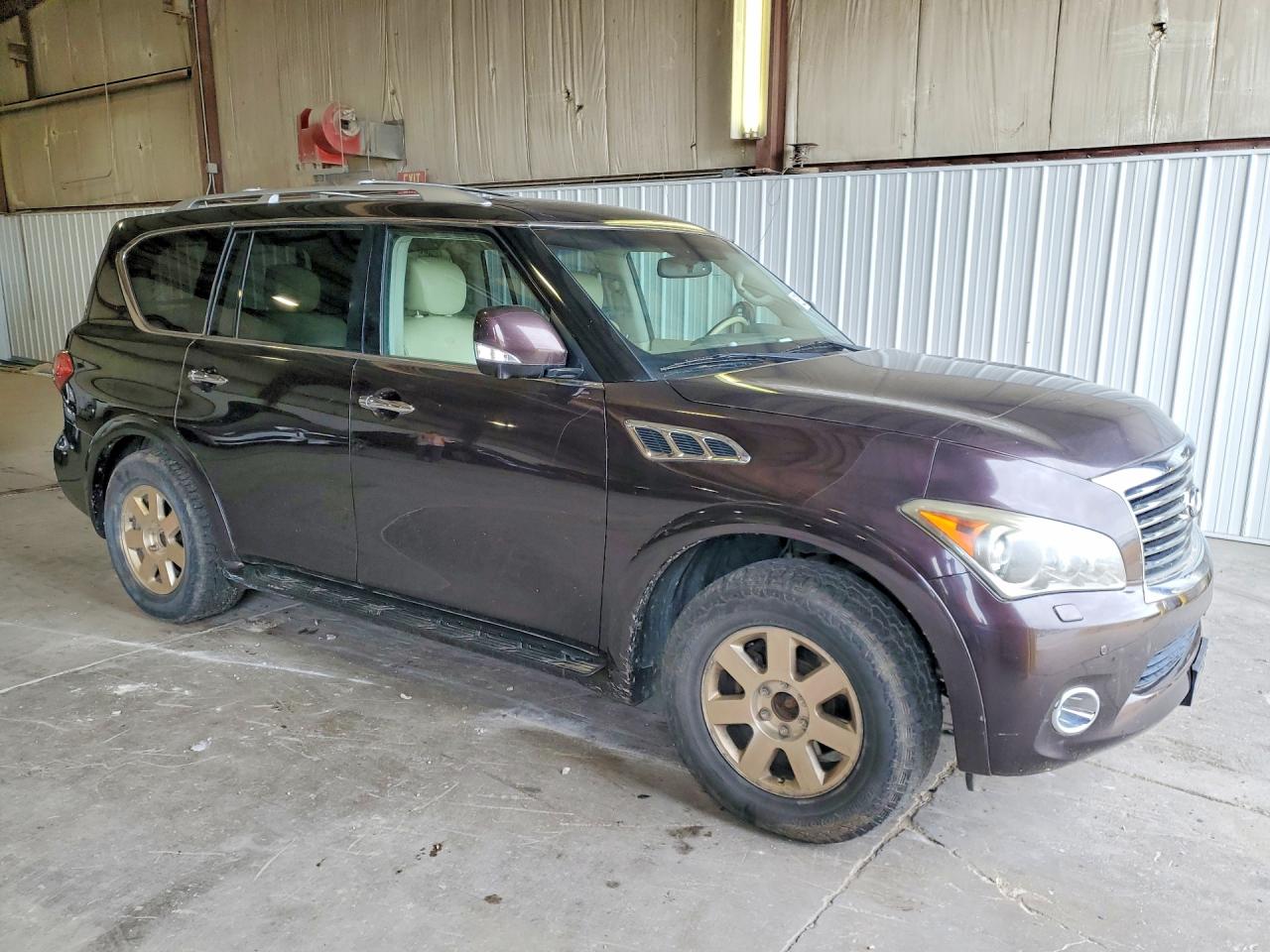 INFINITI QX56 2011 — 5