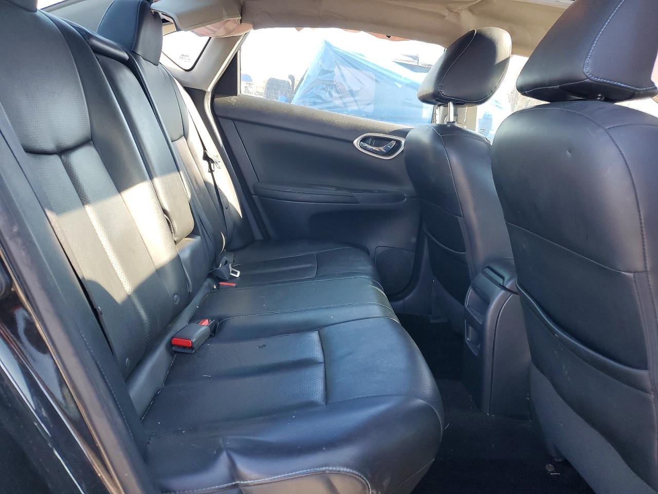 NISSAN SENTRA 2016 — 11