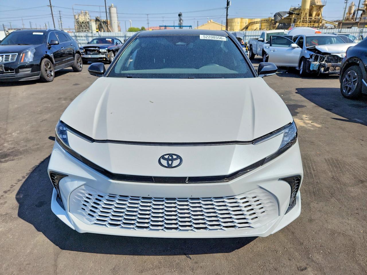 TOYOTA CAMRY 2025 — 6
