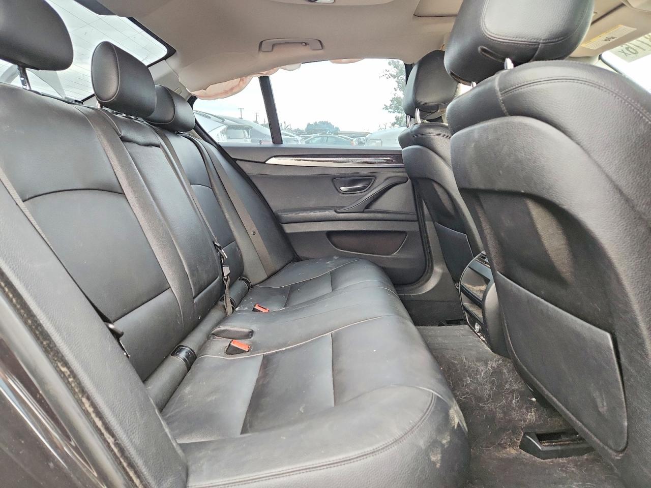 BMW 528 2015 — 11