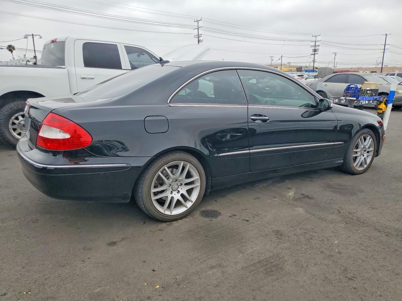 MERCEDES-BENZ CLK 2009 — 4