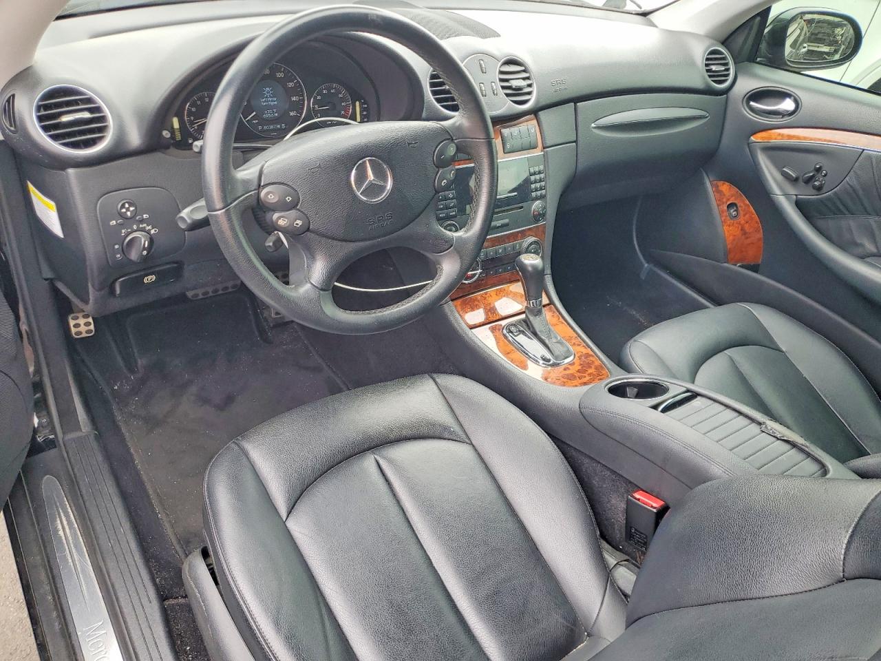 MERCEDES-BENZ CLK 2009 — 9