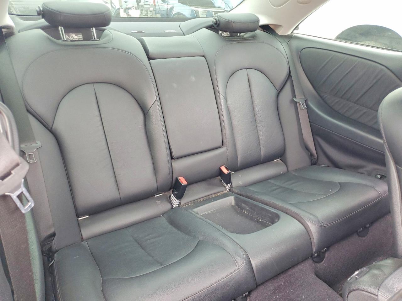 MERCEDES-BENZ CLK 2009 — 11