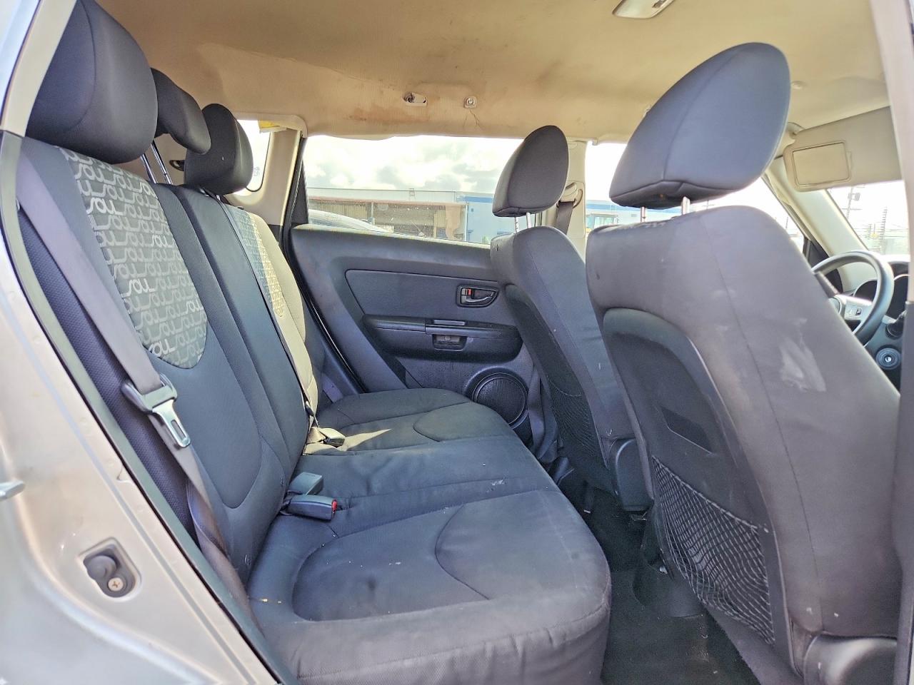 KIA SOUL 2011 — 12