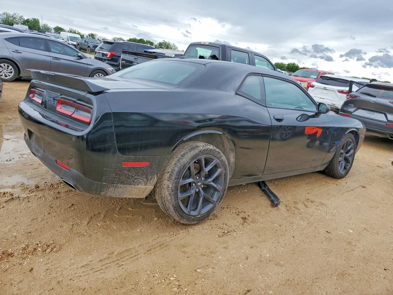 DODGE CHALLENGER 2020 — 4