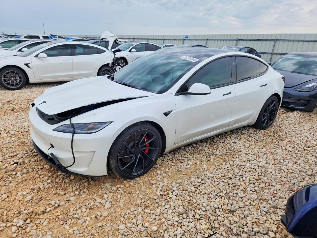 TESLA MODEL 3 2025 — 2