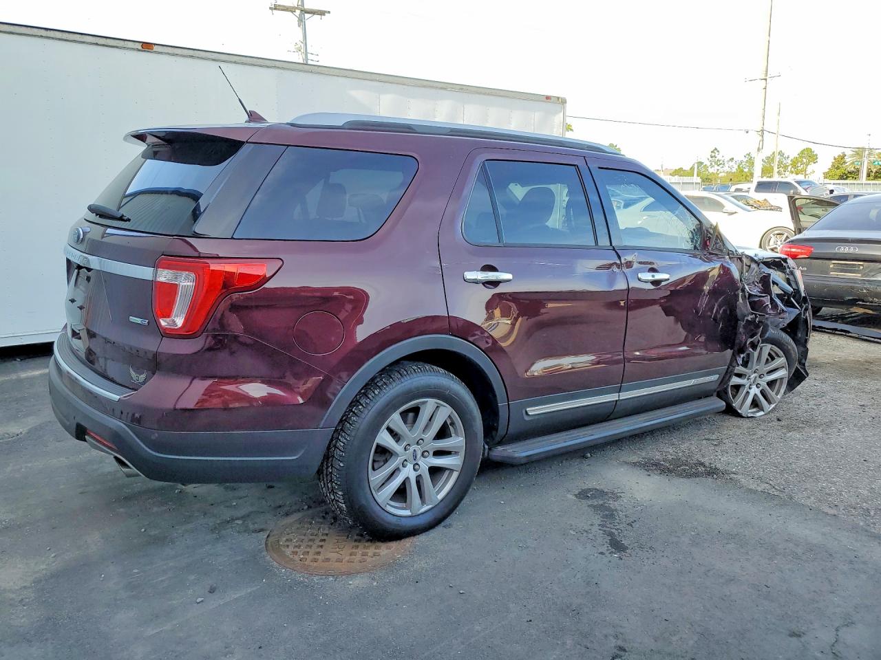 FORD EXPLORER 2018 — 4