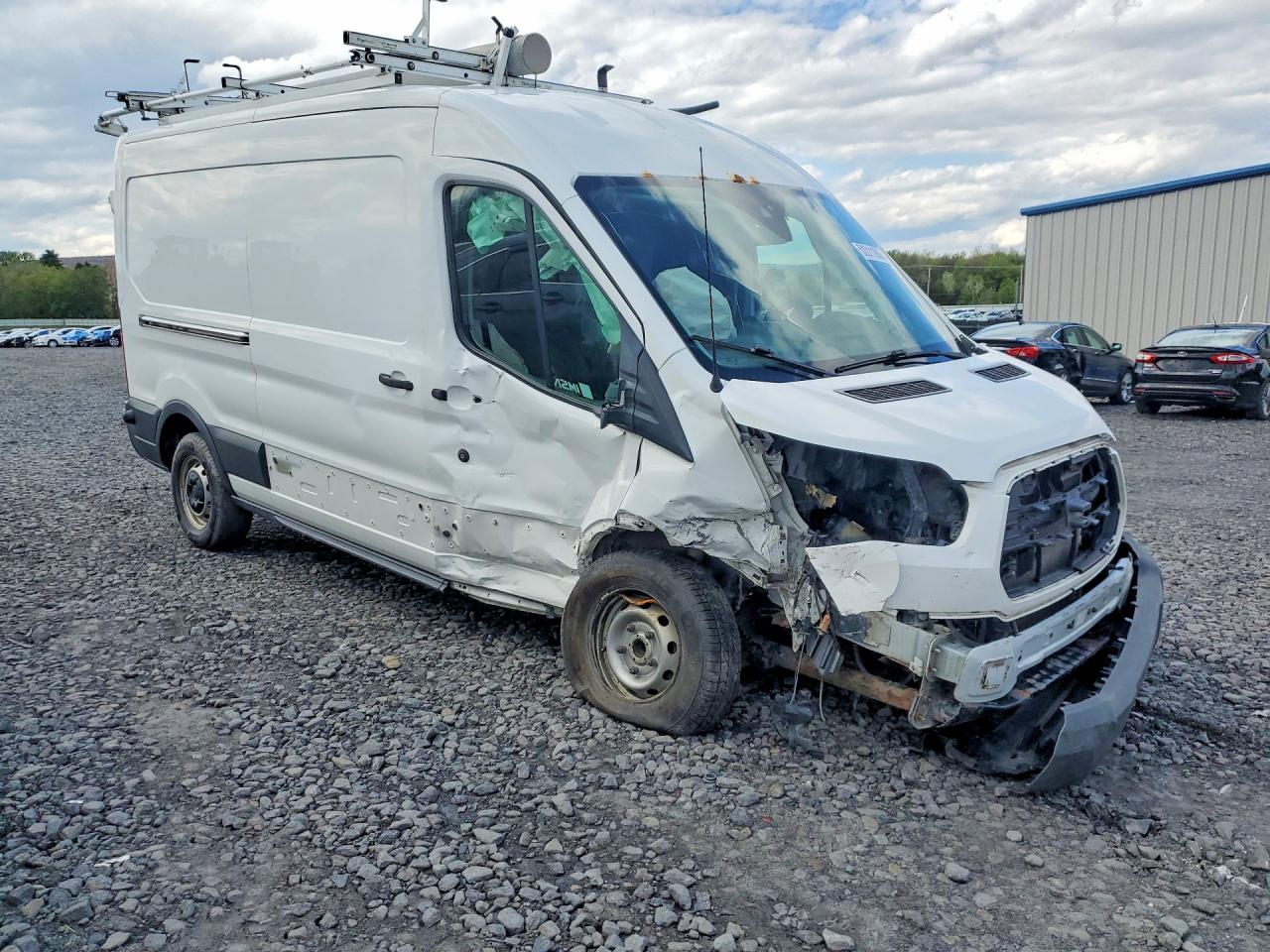 FORD TRANSIT 2017 — 5
