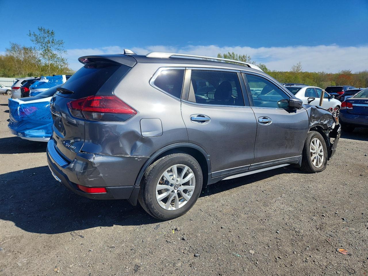 NISSAN ROGUE 2018 — 4