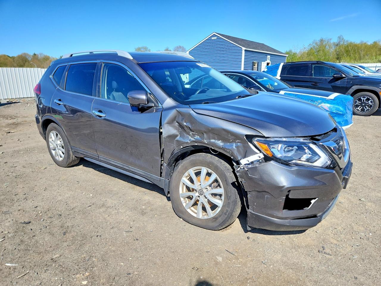 NISSAN ROGUE 2018 — 5