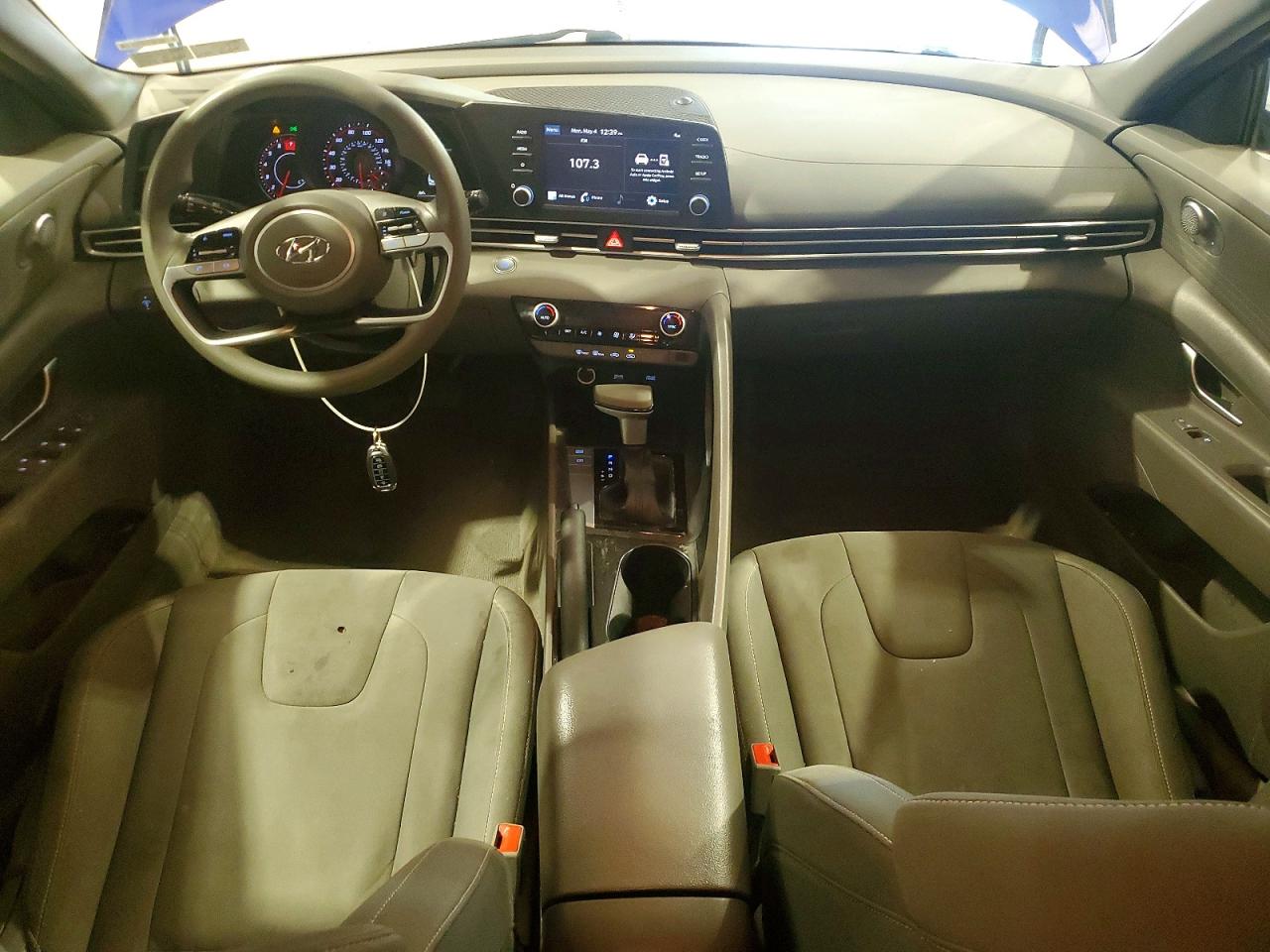 HYUNDAI ELANTRA 2022 — 9