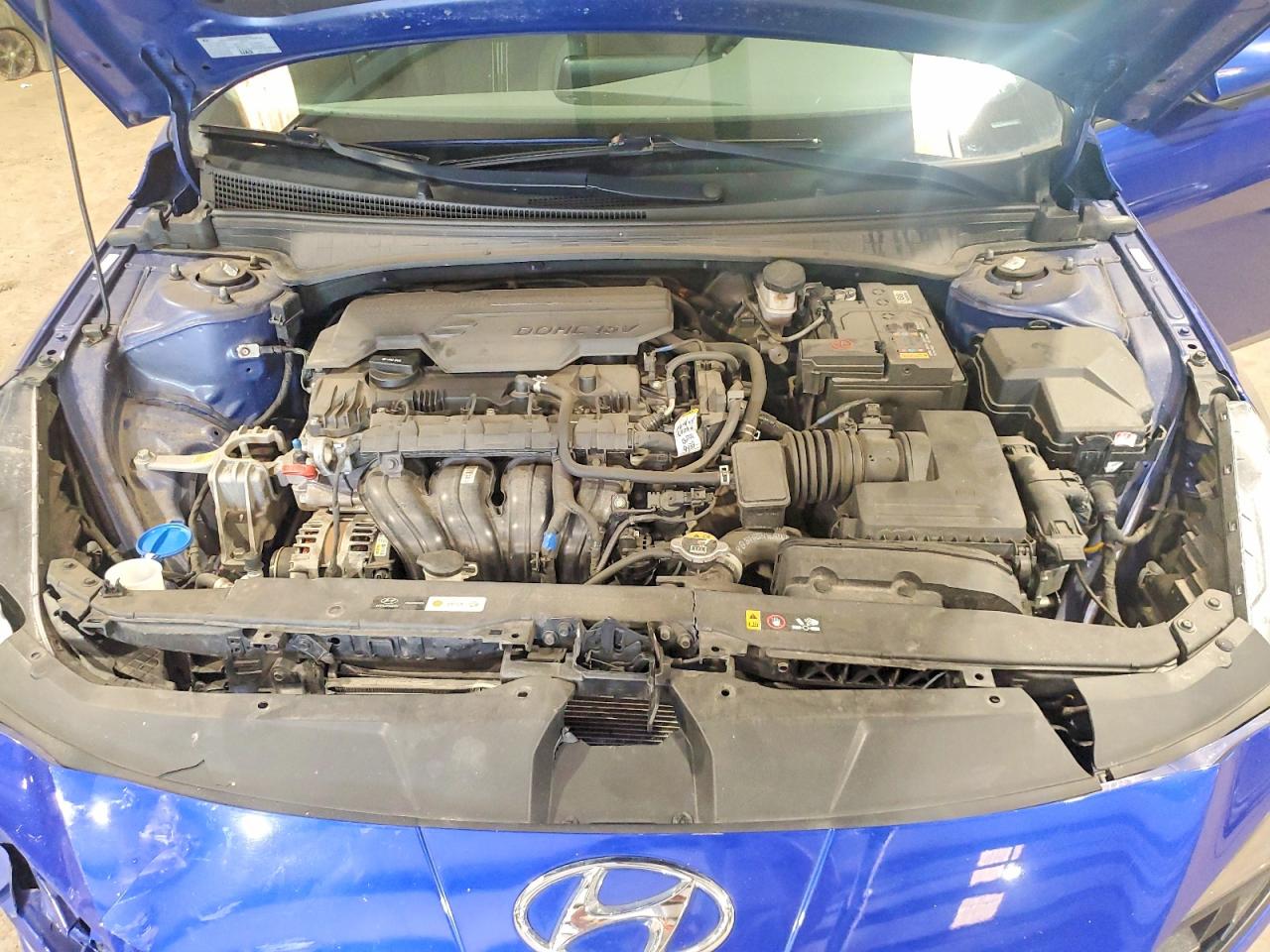 HYUNDAI ELANTRA 2022 — 12