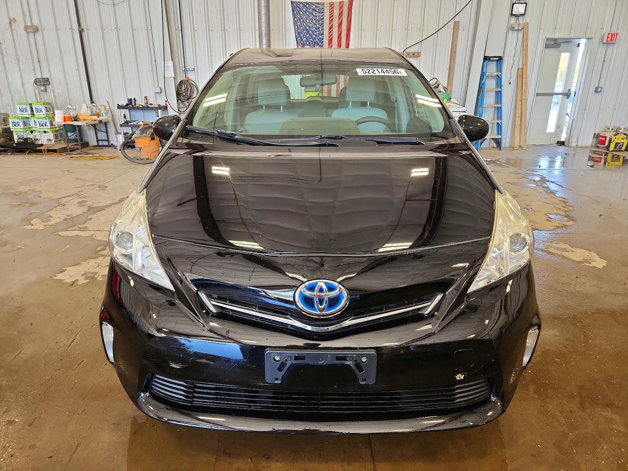 TOYOTA PRIUS V 2014 — 6