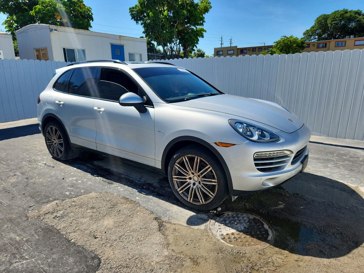 PORSCHE CAYENNE 2013 — 5