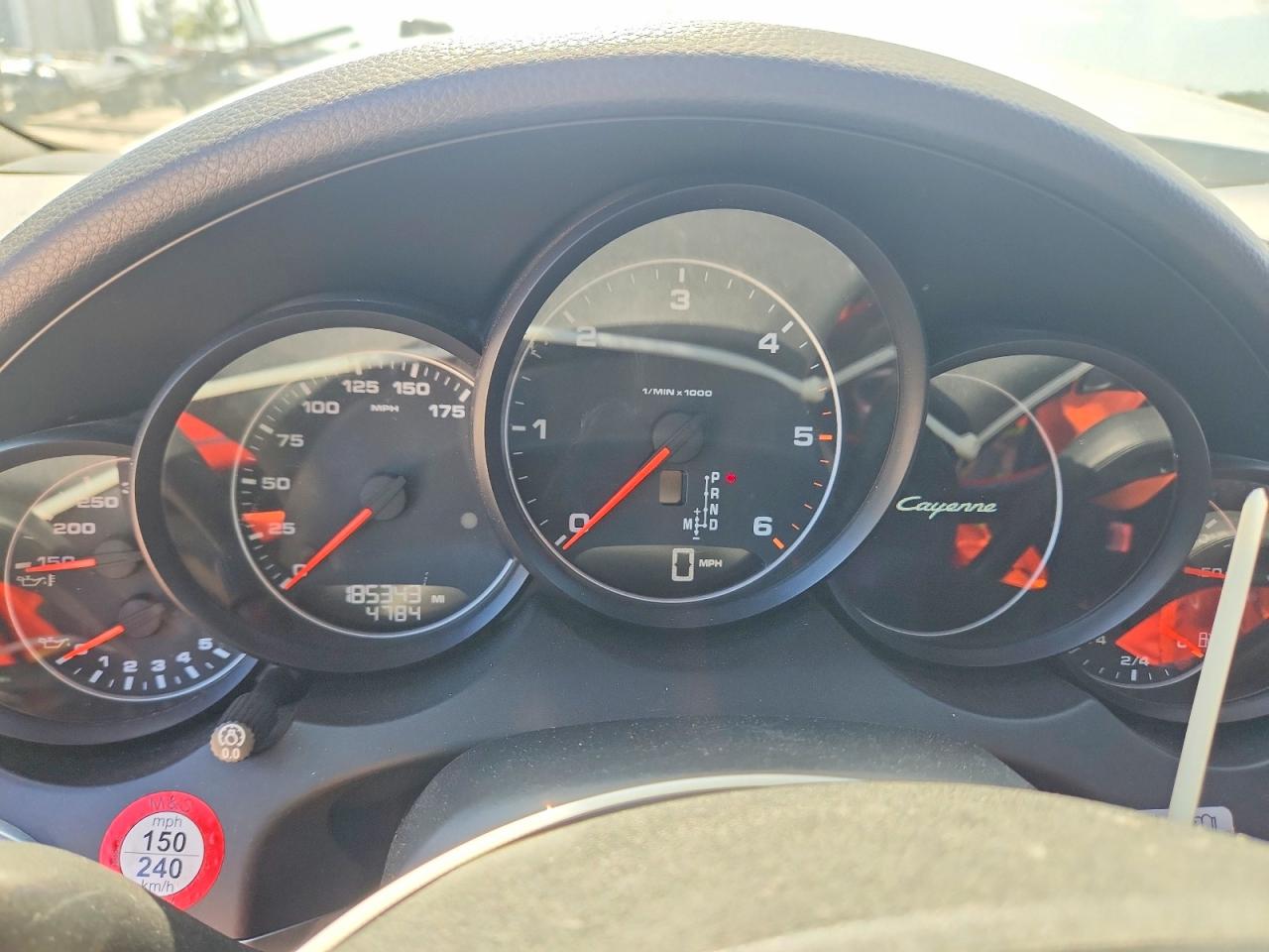 PORSCHE CAYENNE 2013 — 10