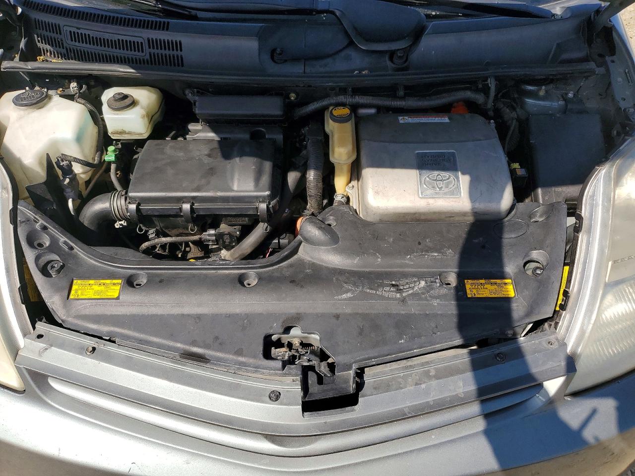 TOYOTA PRIUS 2005 — 12