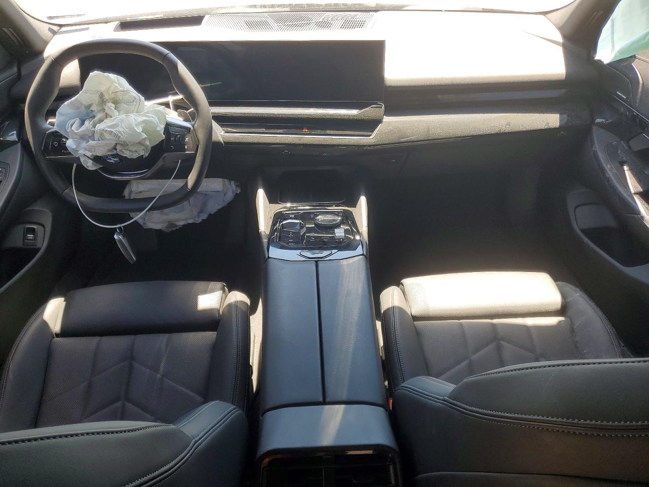 BMW 530 2024 — 9