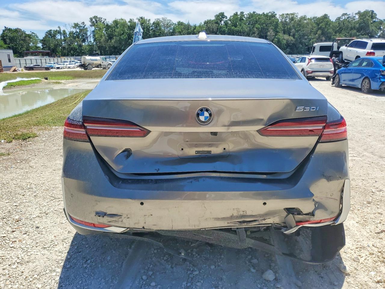 BMW 530 2024 — 7