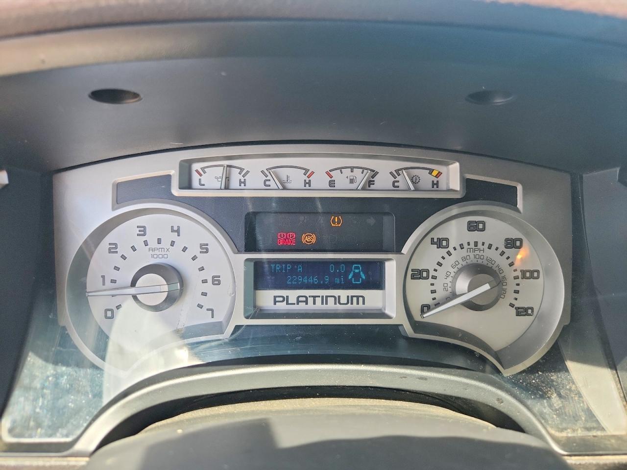 FORD F150 2010 — 10