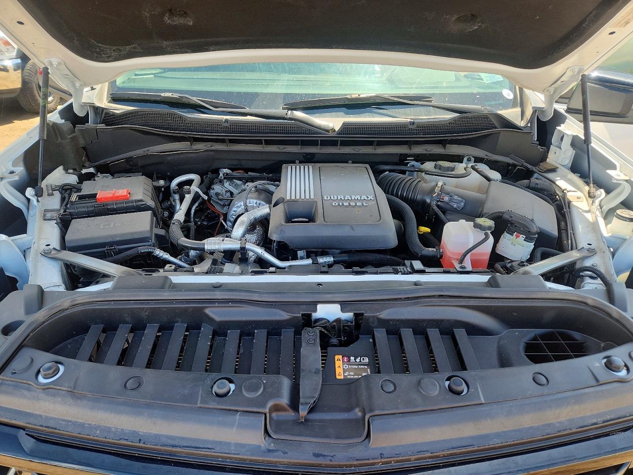 CHEVROLET SILVERADO 2025 — 12