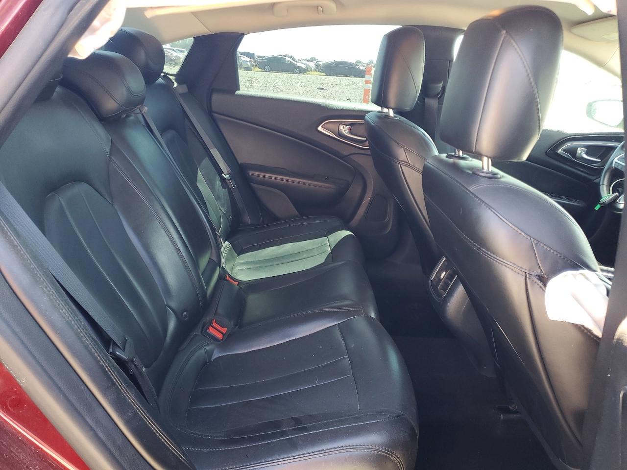 CHRYSLER 200 2015 — 11