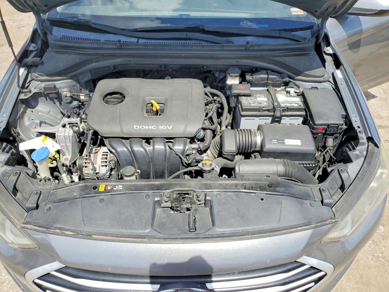 HYUNDAI ELANTRA 2017 — 12