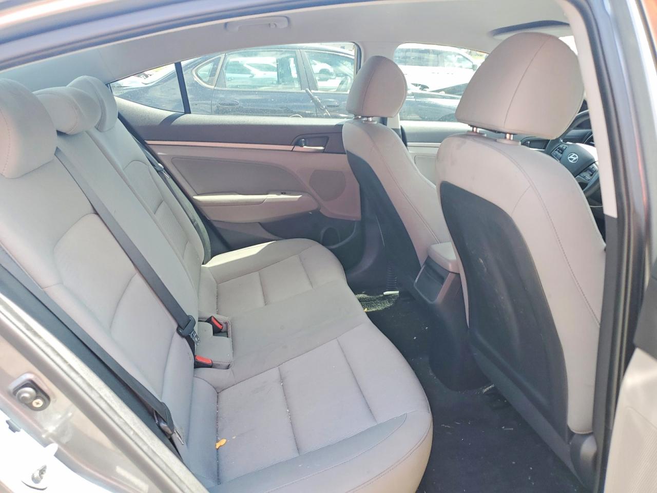 HYUNDAI ELANTRA 2017 — 11