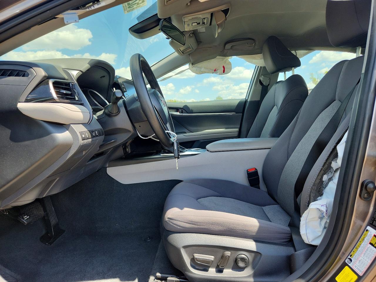 TOYOTA CAMRY 2023 — 8