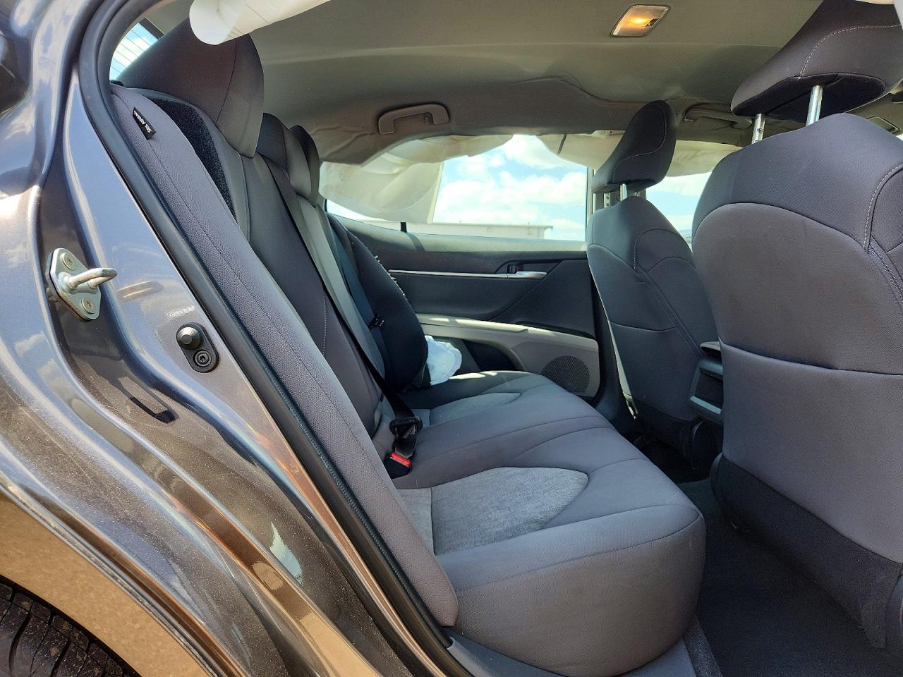 TOYOTA CAMRY 2023 — 11