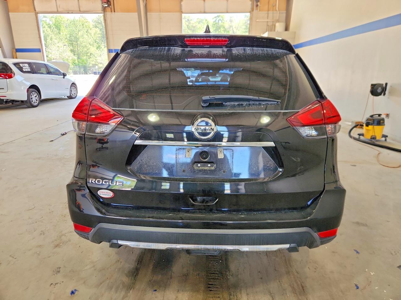 NISSAN ROGUE 2020 — 7
