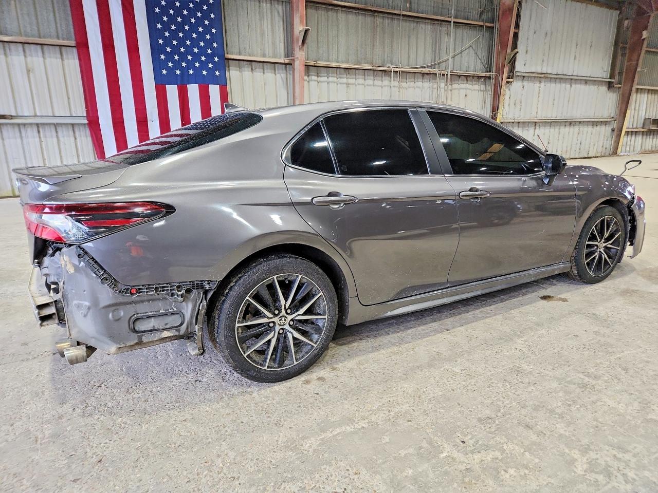 TOYOTA CAMRY 2021 — 4