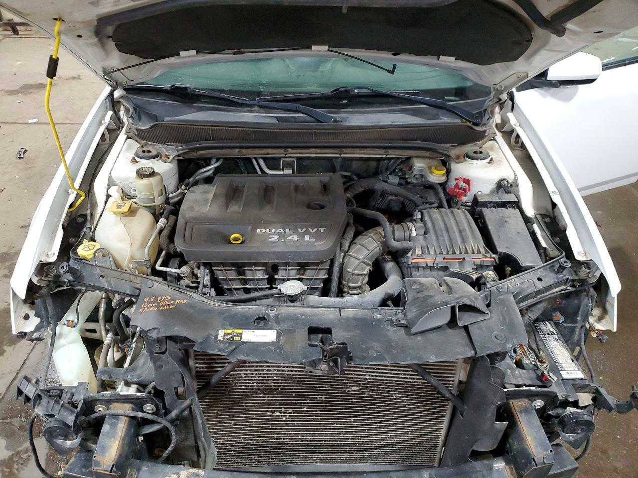 DODGE AVENGER 2014 — 12