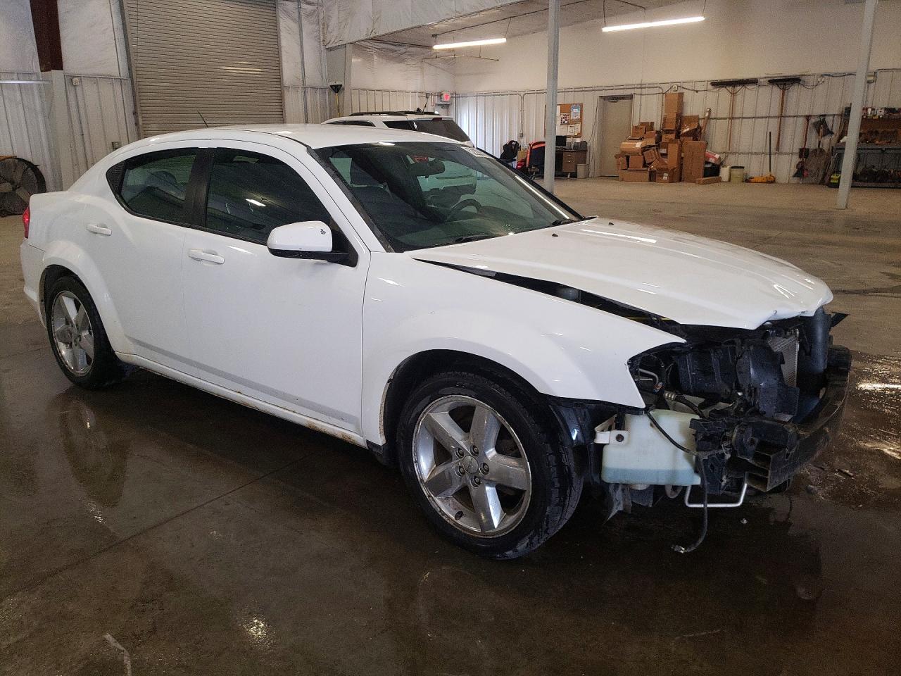 DODGE AVENGER 2014 — 5