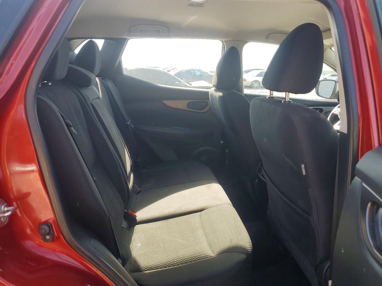 NISSAN ROGUE SPORT 2019 — 12