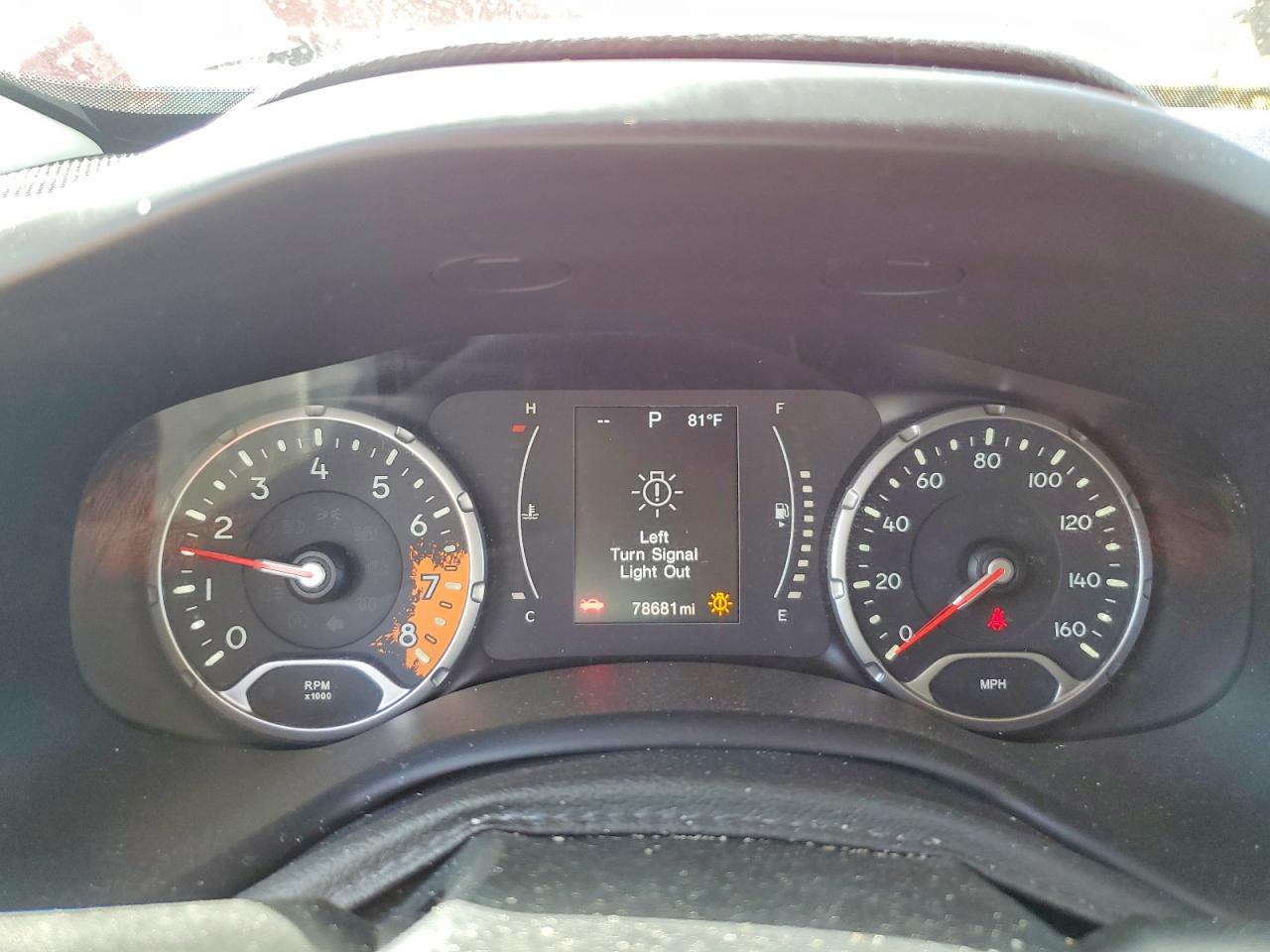 JEEP RENEGADE 2016 — 10