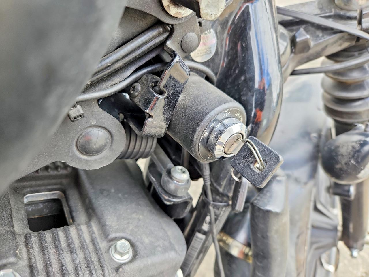HARLEY-DAVIDSON XL883 2022 — 9