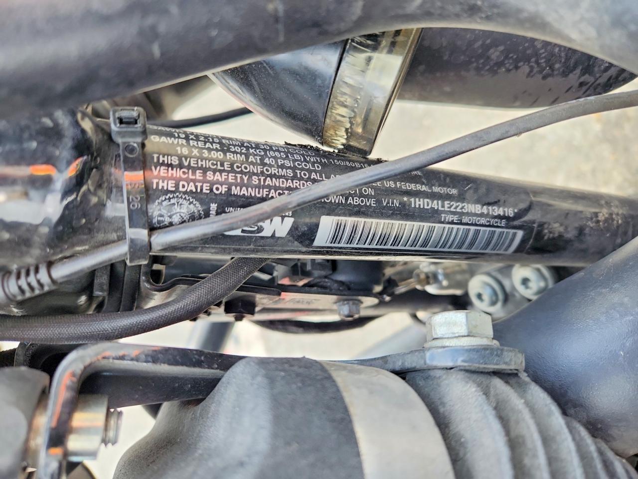 HARLEY-DAVIDSON XL883 2022 — 11
