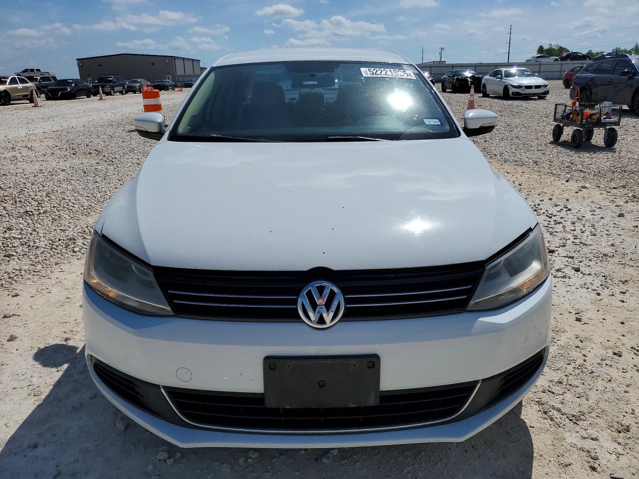 VOLKSWAGEN JETTA 2014 — 6