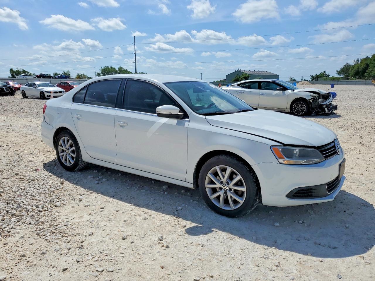 VOLKSWAGEN JETTA 2014 — 5